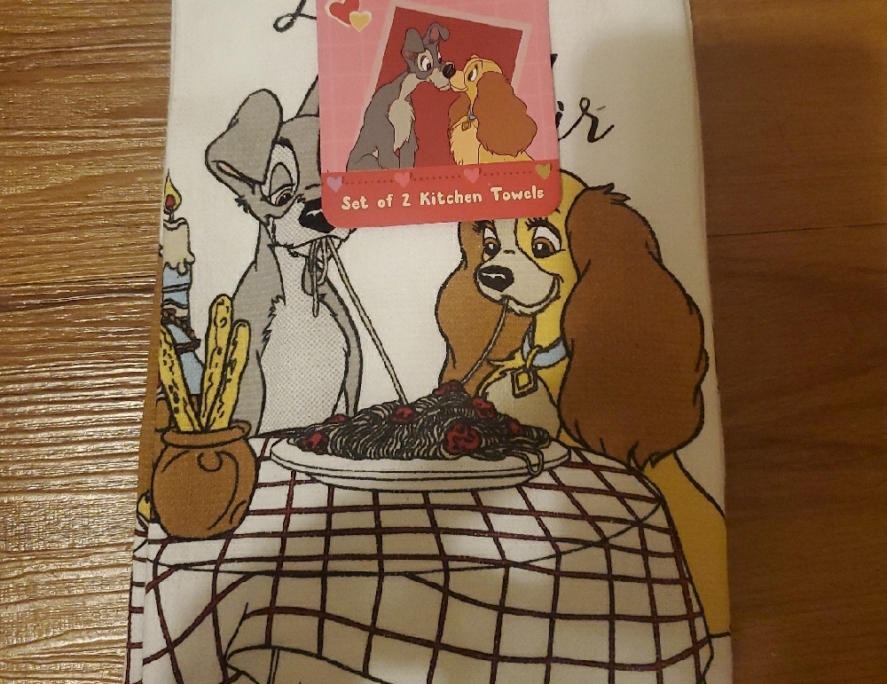 NWT 2-Pack Lady and the Tramp Themed White Towels - Picture 3 of 5